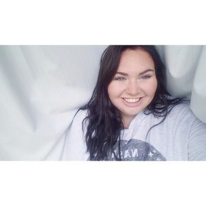 Meet your Posher, Kaleigh